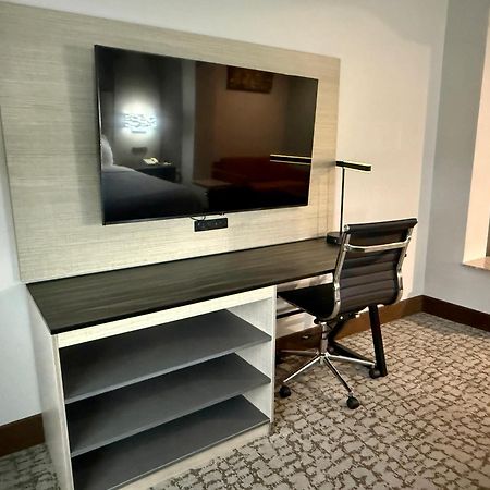 Baymont By Wyndham Texas City Exterior foto