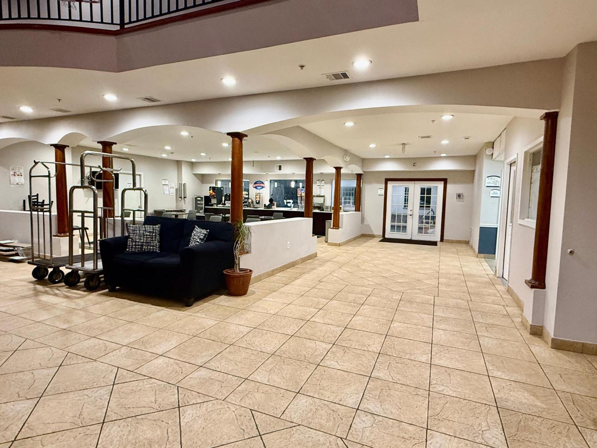 Baymont By Wyndham Texas City Exterior foto